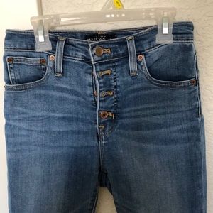 Blue wash crop skinny jeans